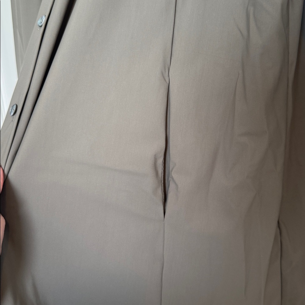 MarlaWynne Olive Green Long Sleeve Button-Down Shirt - Picture 3 of 7
